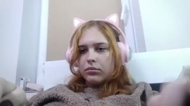 RedieChloe live cam on StripChat