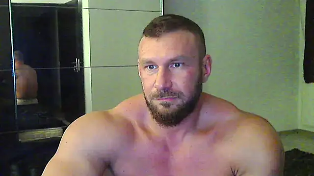 muscularkevin (M young) - creamy cum at goal,  flash dick 25