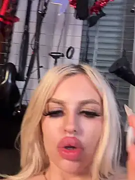 steffi snowbunny