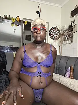 QingMother live sex cam