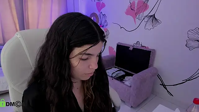 Isabela_Fiorelli live cam on StripChat