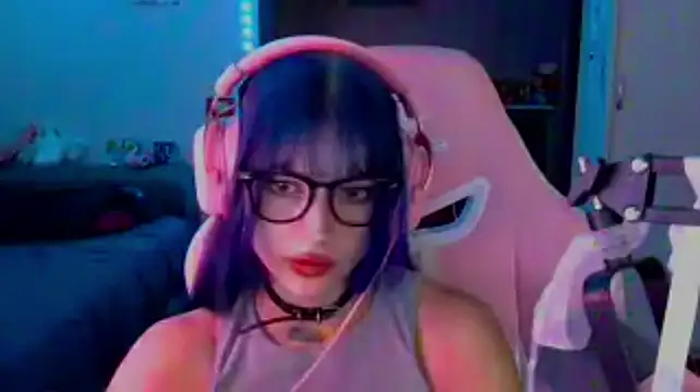 SophiaSlentz live cam on StripChat