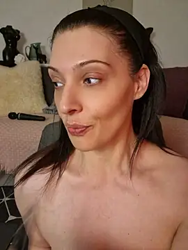 AryaSummersReal