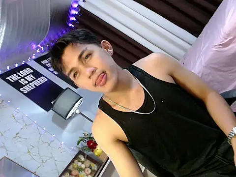urhot_chany live cam on StripChat