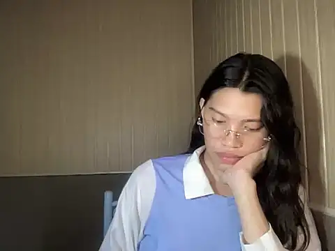 Yourgoddess_jayve live cam on StripChat