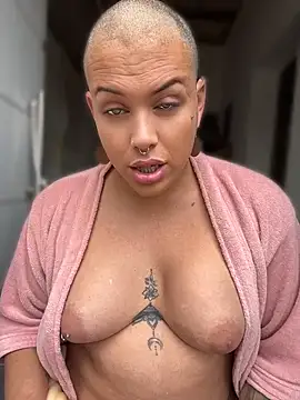 Model: alicetgirlbr