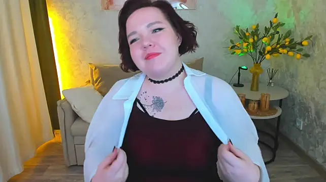 IvoryeFlame live cam on StripChat