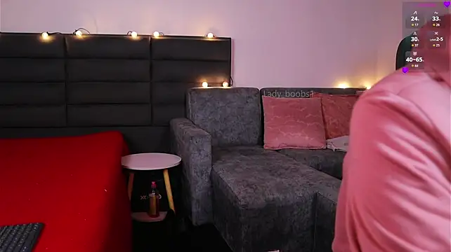 kathieandpovcock1 webcam