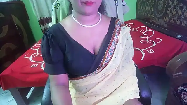 BengaliQueenStar live cam on StripChat