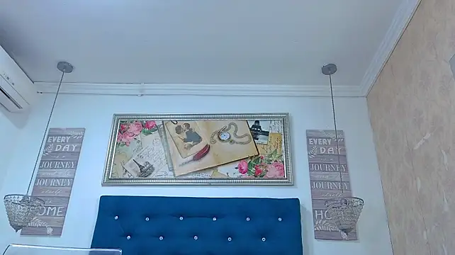 Kloe__11x live cam on StripChat
