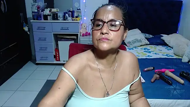 pervert_mommy_ live cam preview