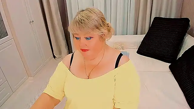 BIGTITSBBW webcam