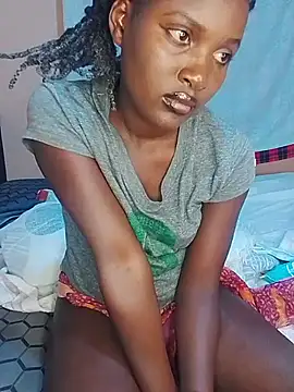 Pinky_Night live cam on StripChat