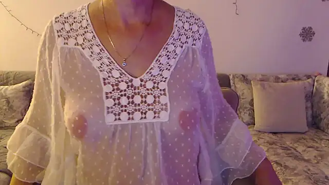 YourfantasyGiuly live cam preview