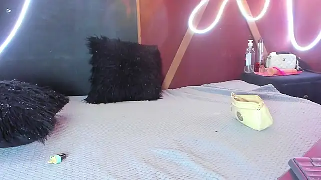RubiRoxanne webcam
