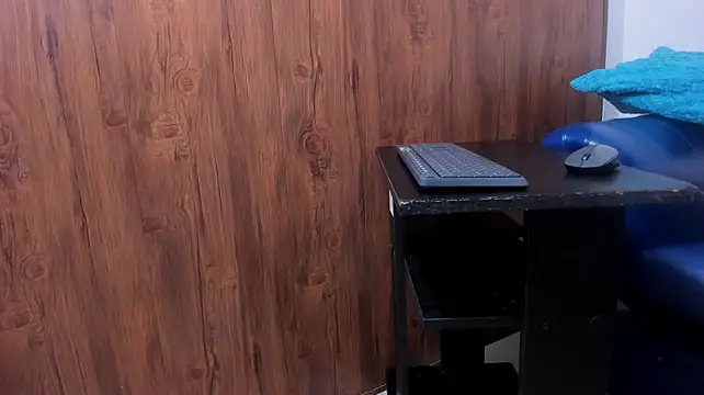 Mature_Skinny live cam preview