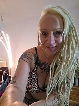 JaninaSecrets_