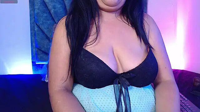 AliciaReby webcam