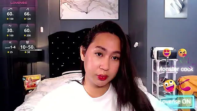 HOTTESTCANDYTS live cam preview