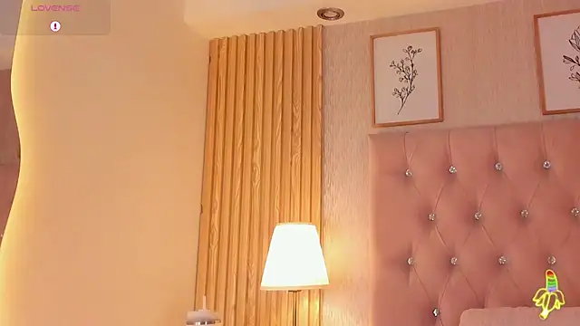 Jonath_1 live cam on StripChat