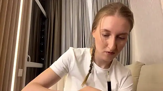 GainfulCoil live cam on StripChat
