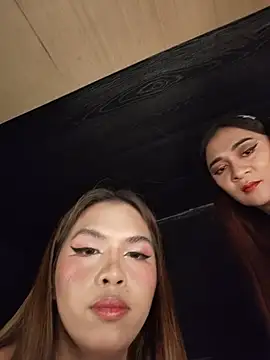 LykaGlitz live cam on StripChat
