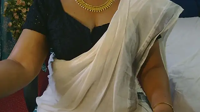 Mallu_Manisha live cam on StripChat
