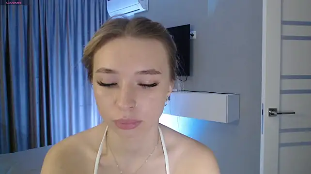 Emily_Hartt