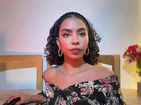 TamaraMontielP live cam preview
