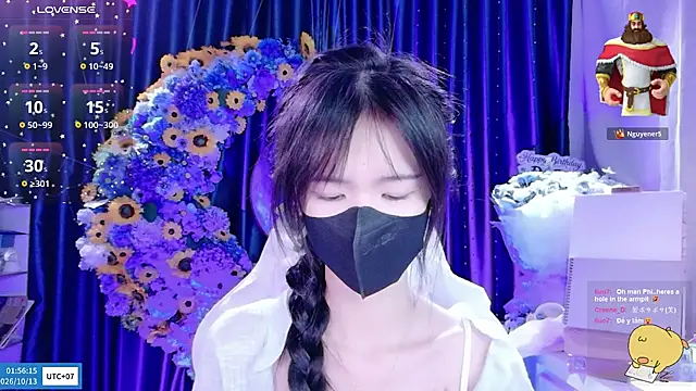 Your-Sunshinee live cam on StripChat