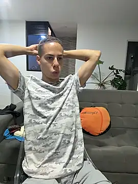 grey___27 live cam on StripChat