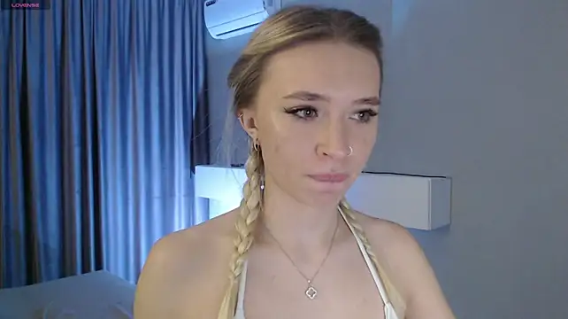 Emily_Hartt