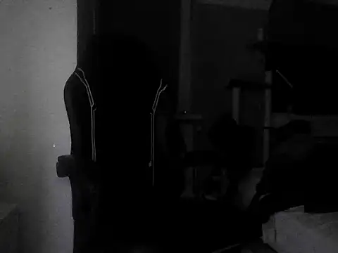 Wyrolowanyyy live cam on StripChat