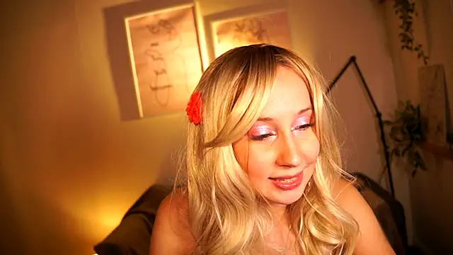 Enchantyy live cam on StripChat