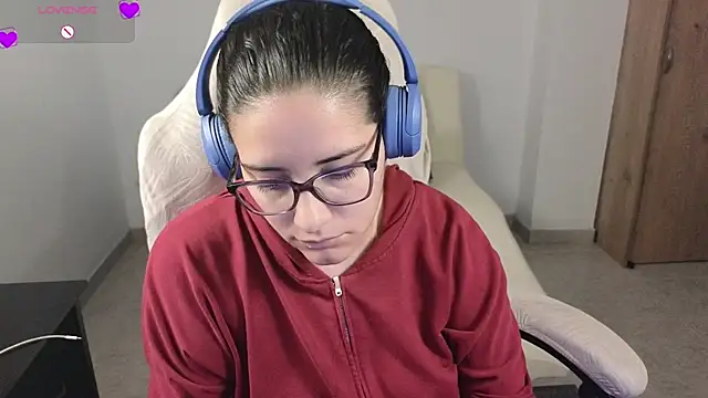 blue__moon_ live cam on StripChat