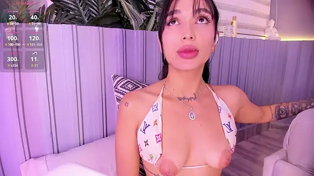 stephanymonroe live cam on StripChat