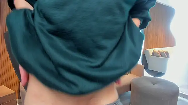 APOLOKING_ live cam on StripChat