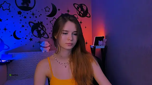 angie_foxy1