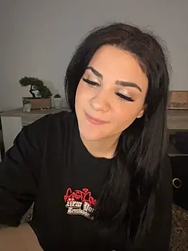 EvelynnMonrooe live cam on StripChat