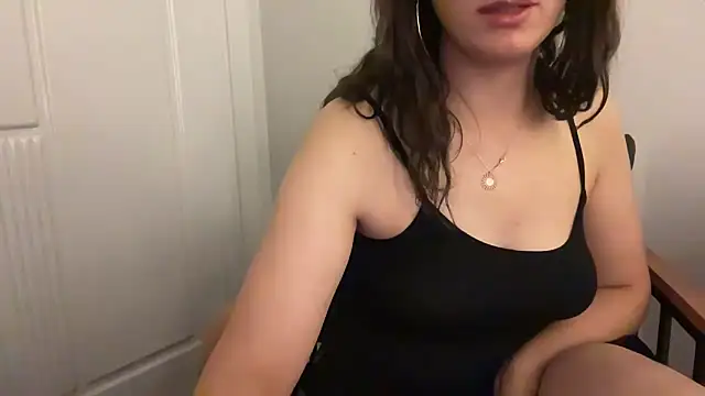 zeze_2424 (F young) - saclarimi uzatmak istyorummm
