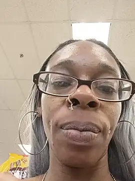 jasmine_fullsshine (F milf) - Millionaire status