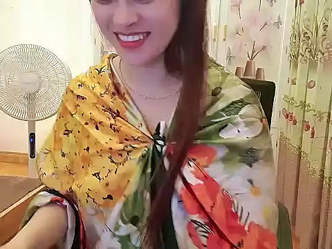 Miuu99 live cam on StripChat