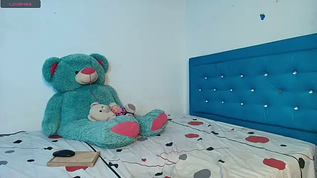 jhoa69_lux live cam on StripChat