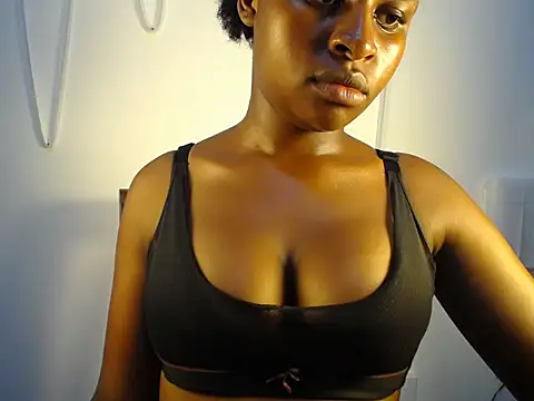 babygirl_aurora8 live cam on StripChat