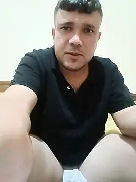 Canercakan live cam on StripChat