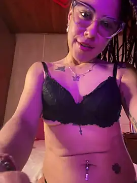 mariposapontiak420 live cam preview