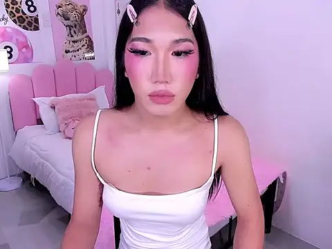 Hugecockasianprincess