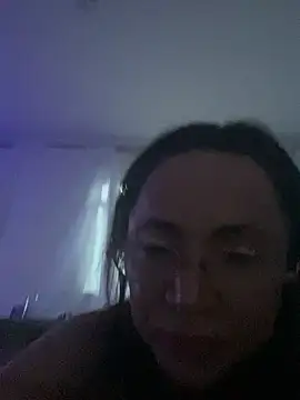 BurryEarmark live cam preview