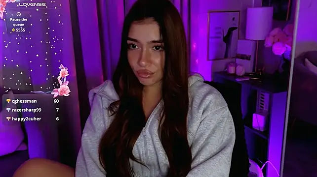 KiaraKiy live cam on StripChat