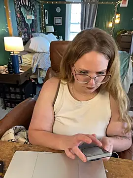 thatcutegirlwtheglasses